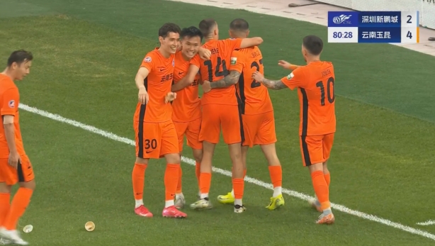 玉昆4-2領(lǐng)先新鵬城！杜加利奇冒頂，徐宏杰得球抽射破門